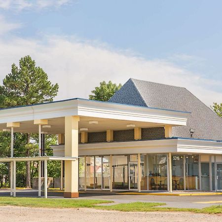 Garden Inn Fredricksburg South เฟรเดอริกส์เบิร์ก ภายนอก รูปภาพ