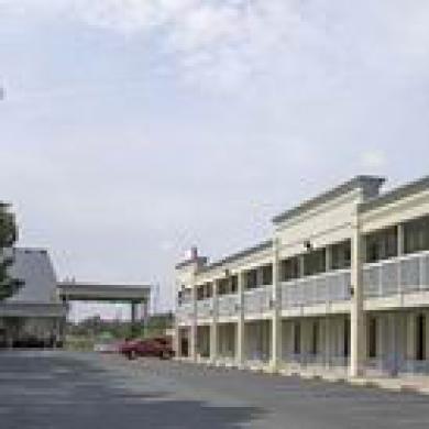 Garden Inn Fredricksburg South เฟรเดอริกส์เบิร์ก ภายนอก รูปภาพ