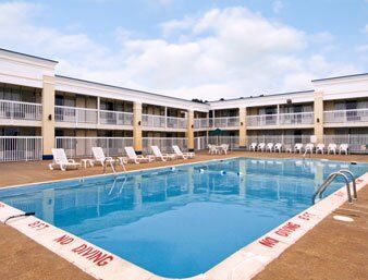 Garden Inn Fredricksburg South เฟรเดอริกส์เบิร์ก ภายนอก รูปภาพ